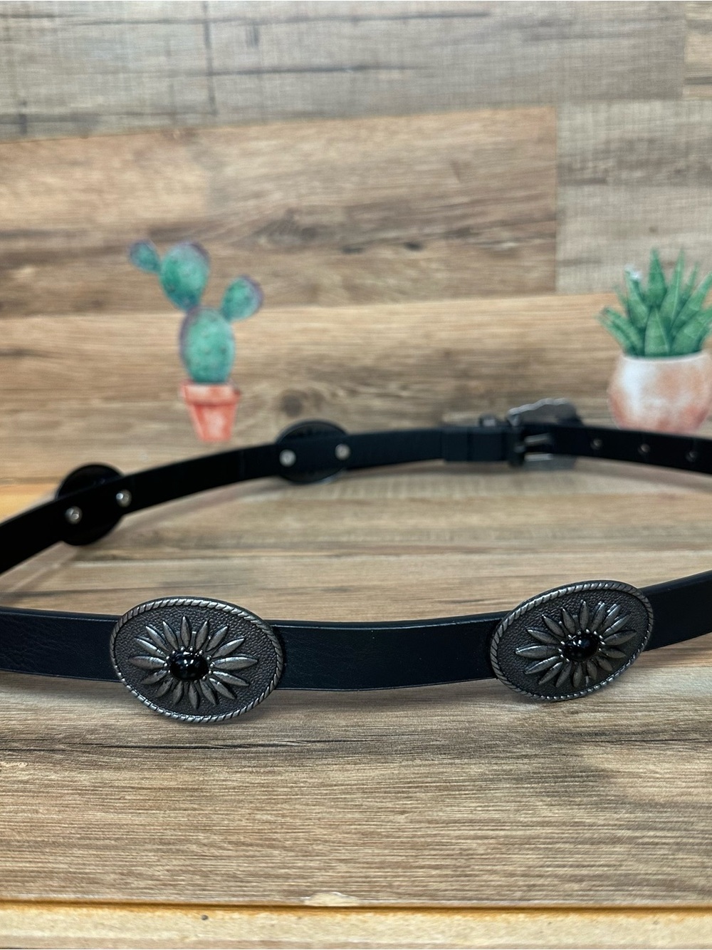 Womens western boho oval metal concho style belt black size Large - Picture 6 of 6